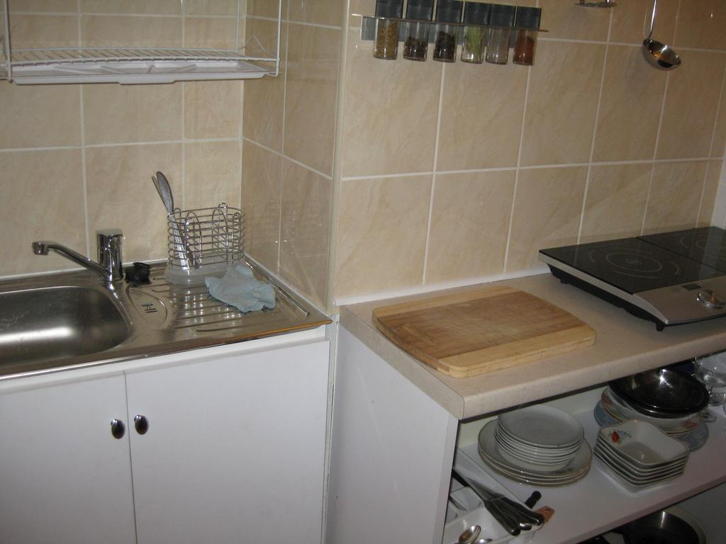 Pokoje Goscinne Pod Palmami Busko-Zdrój Habitación foto